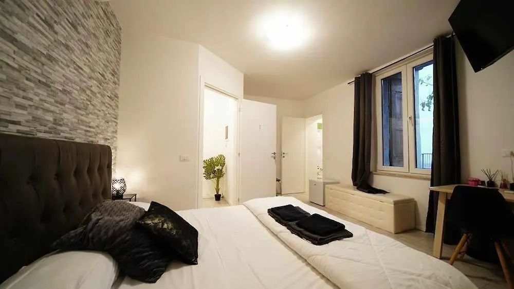 Langolo Di Laura Borgo Roma Destiny Home 3 Verona Gæstehus