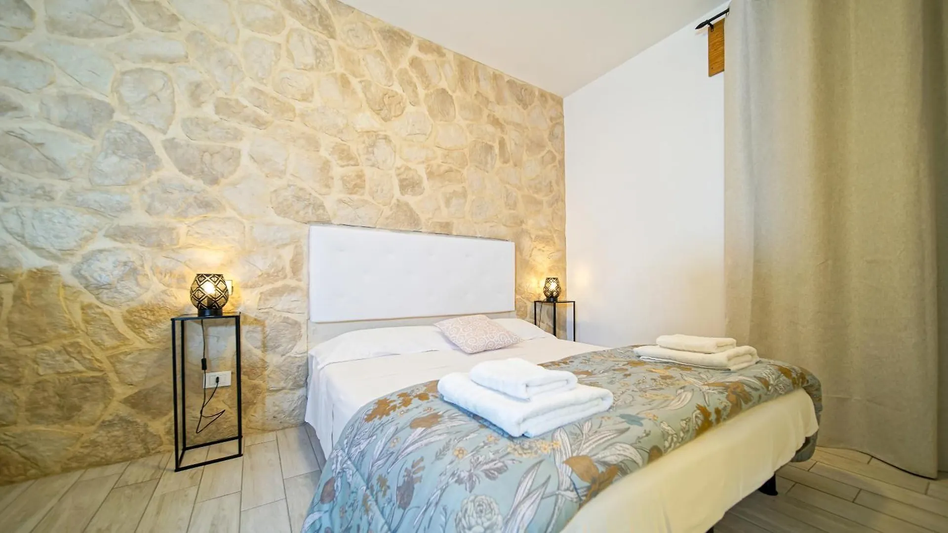 Langolo Di Laura Borgo Roma Destiny Home 3 Βερόνα Πανσιόν